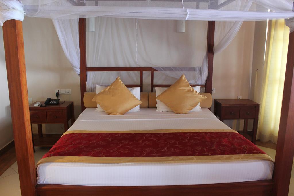 Warahena Beach Hotel Бентота Екстер'єр фото
